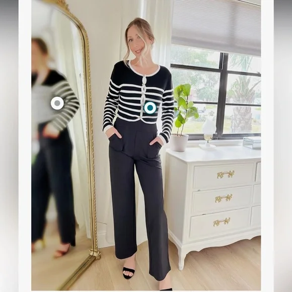 Wide Leg Pull On Dress Pants - Picture 4 of 5